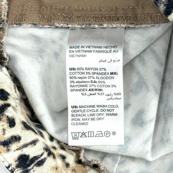 Chico's Pants Women Size 8 Multicolor Slim Fit Stretch Leopard Print 60 Rayon - Picture 11 of 14